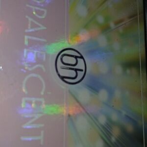 BH Cosmetics Opalescent Palette